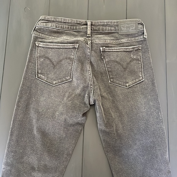 Levi’s 711 Skinny Jeans - Picture 4 of 6